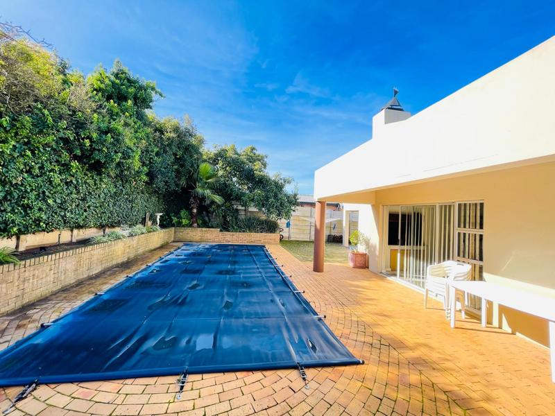 4 Bedroom Property for Sale in Panorama Western Cape